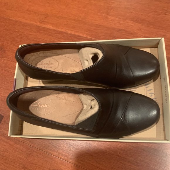 Clarks Leather Pump size 7.5 - Picture 1 of 8